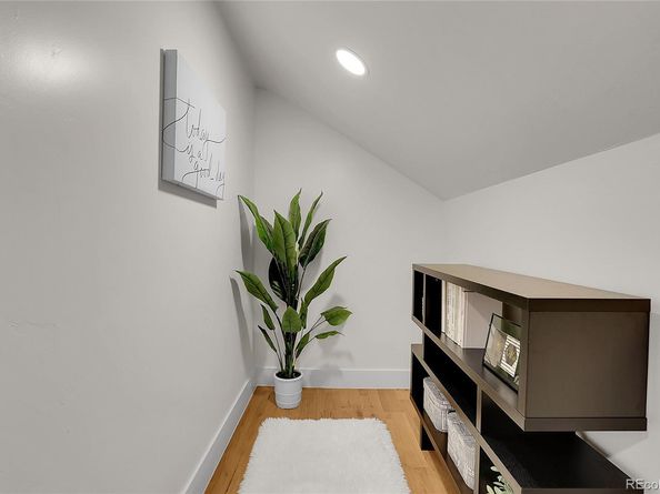 2827 Bellaire Street, Denver CO 80207