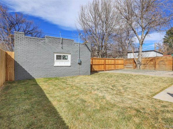 2827 Bellaire Street, Denver CO 80207