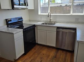 1525 Roslyn Street, Denver CO 80220