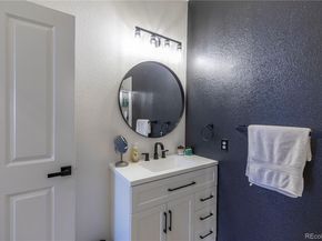 8389 S Independence Circle 11103, Littleton CO 80128