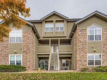 3261 S Waco Court