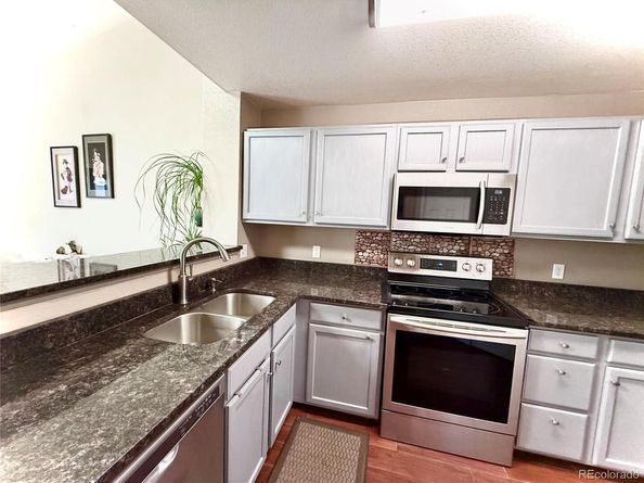 2575 S Syracuse Way F301, Denver CO 80231