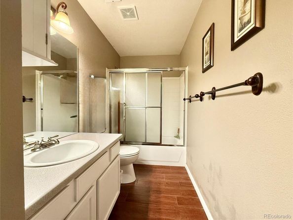 2575 S Syracuse Way F301, Denver CO 80231