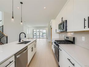 6275 N Kirk Street, Aurora CO 80019