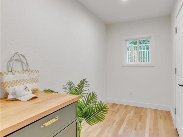 7284 Dry Creek Road, Niwot CO 80503
