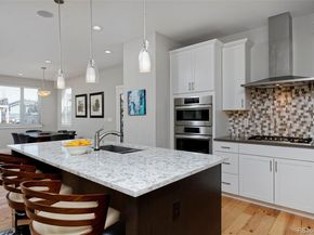 719 Robert Street, Longmont CO 80503