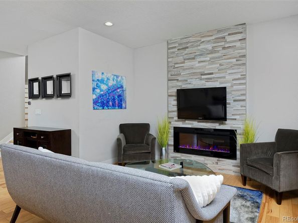 719 Robert Street, Longmont CO 80503