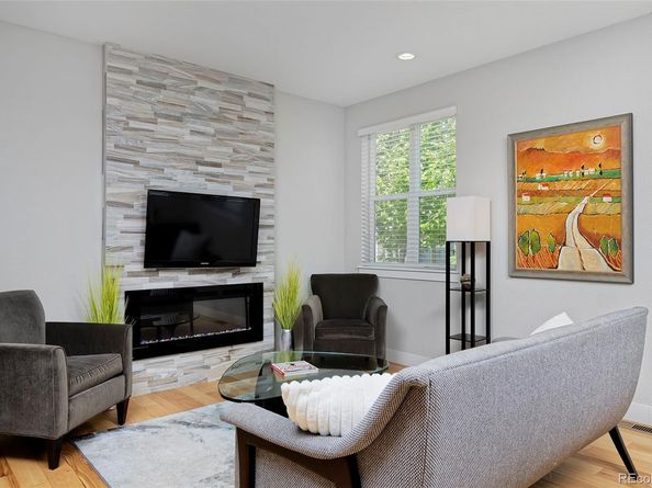 719 Robert Street, Longmont CO 80503