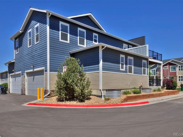 719 Robert Street, Longmont CO 80503