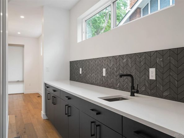 872 S Vine Street, Denver CO 80209