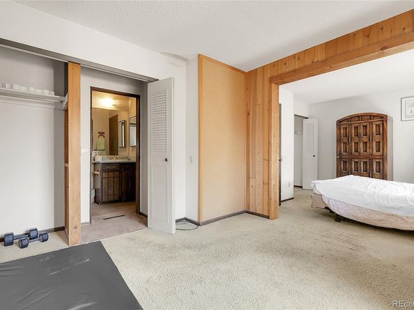 2864 S Vaughn Way, Aurora CO 80014