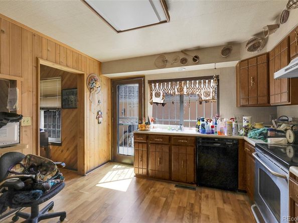 2864 S Vaughn Way, Aurora CO 80014
