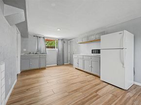 933 Newcombe Street, Lakewood CO 80215