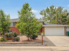 933 Newcombe Street, Lakewood CO 80215