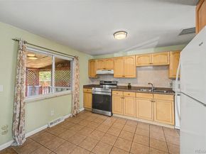 933 Newcombe Street, Lakewood CO 80215