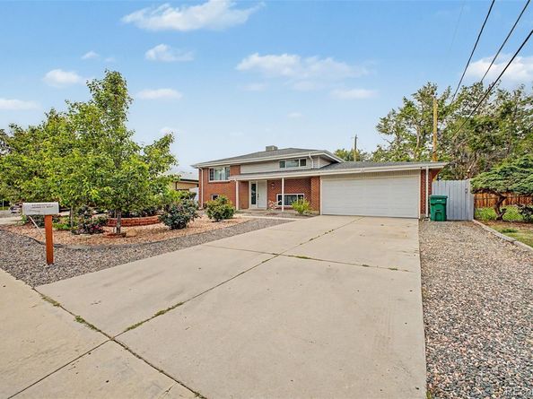 933 Newcombe Street, Lakewood CO 80215