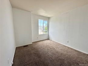 2033 Espana Way, Aurora CO 80011