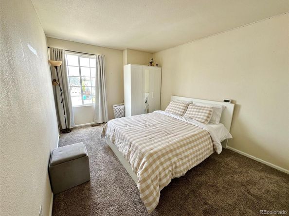 2033 Espana Way, Aurora CO 80011