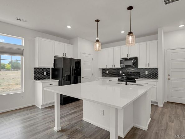 17852 E 103rd Avenue, Commerce City CO 80022