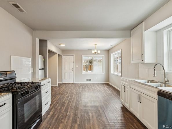 1680 Newark Street, Aurora CO 80010