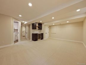 8135 S Syracuse Street, Centennial CO 80112