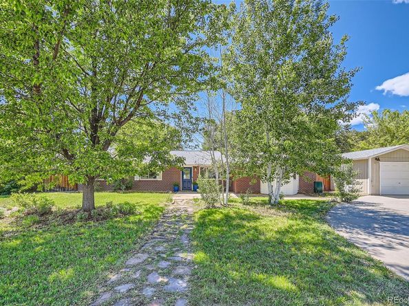 305 Cottonwood Court, Longmont CO 80501