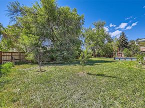 305 Cottonwood Court, Longmont CO 80501