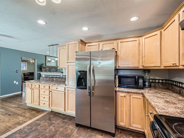 305 Cottonwood Court, Longmont CO 80501