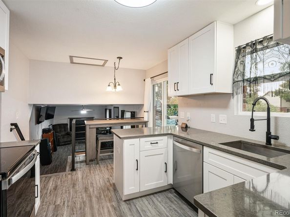 9934 W Caley Avenue, Littleton CO 80123