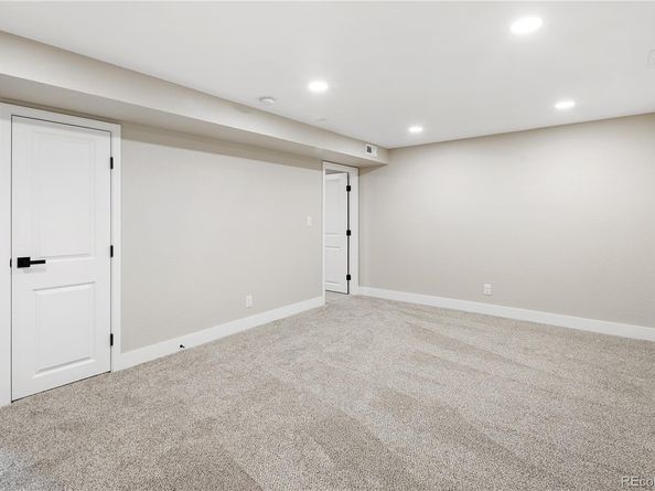 958 S Routt Court, Lakewood CO 80226