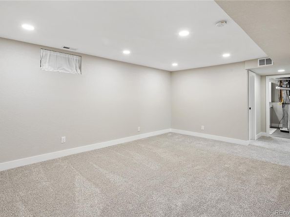 958 S Routt Court, Lakewood CO 80226