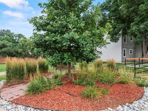 2301 E Fremont Avenue U01, Centennial CO 80122
