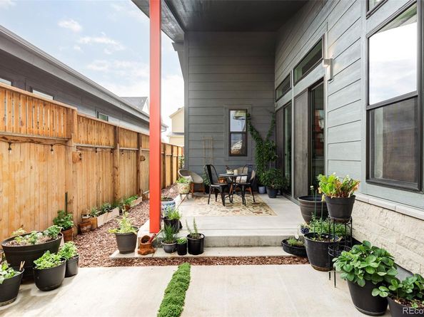 6251 N Galena Street, Denver CO 80238