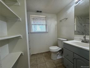 2012 S Ivory Street, Aurora CO 80013
