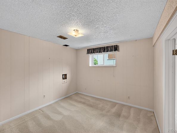 942 S Beech Street, Lakewood CO 80228