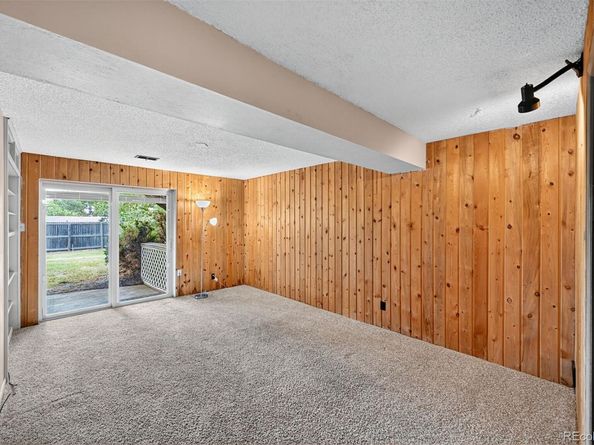 942 S Beech Street, Lakewood CO 80228
