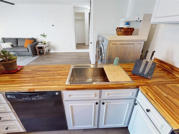 2662 S Xanadu Way B, Aurora CO 80014
