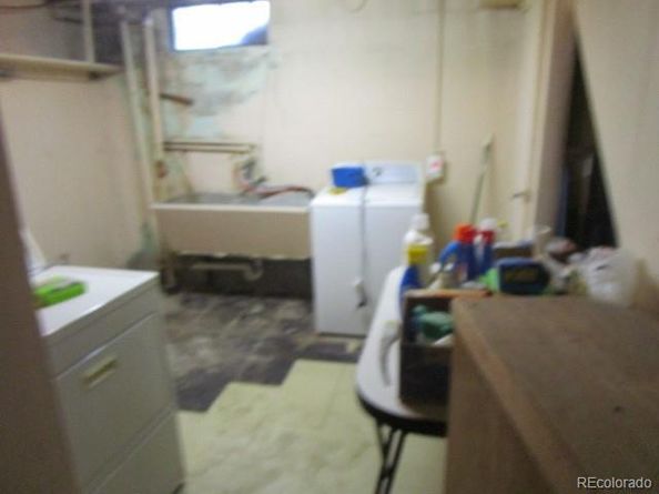 1476 S Chase Street, Lakewood CO 80232