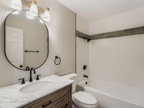 2800 S Heather Gardens Way B, Aurora CO 80014