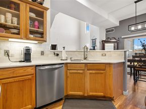 8944 Fox Drive 6103, Denver CO 80260