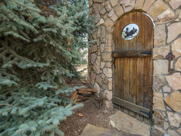 1 Gooseberry Lane, Cherry Hills Village CO 80113