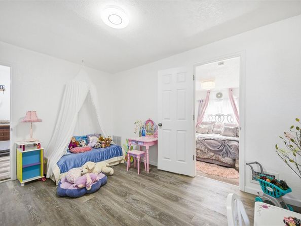 1910 S Knox Court, Denver CO 80219