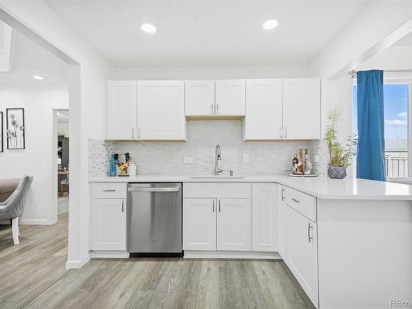 1910 S Knox Court, Denver CO 80219