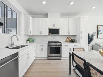10 Oneida Court