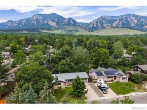 1065 Gillaspie Drive, Boulder CO 80305
