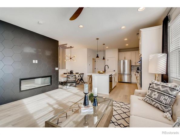 2841 Bear Springs Circle, Longmont CO 80503