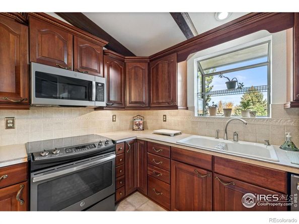 3308 Lakeview Circle, Longmont CO 80503