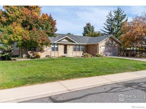 3308 Lakeview Circle, Longmont CO 80503
