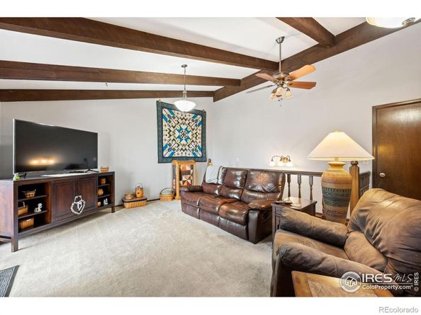 3308 Lakeview Circle, Longmont CO 80503