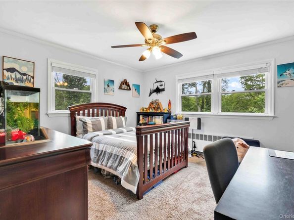 69 Bankside Drive, Centerport NY 11721